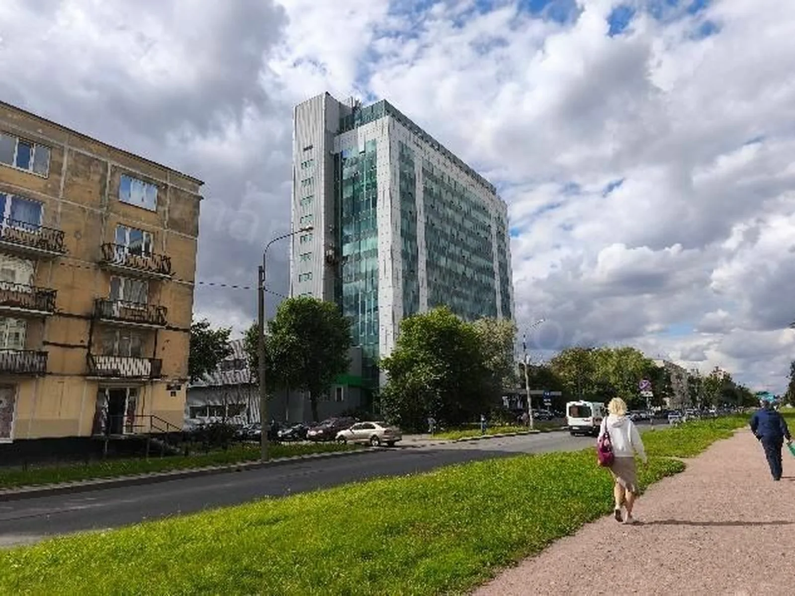Нежилое помещение имеющее следующие характеристики: пом. 28-...